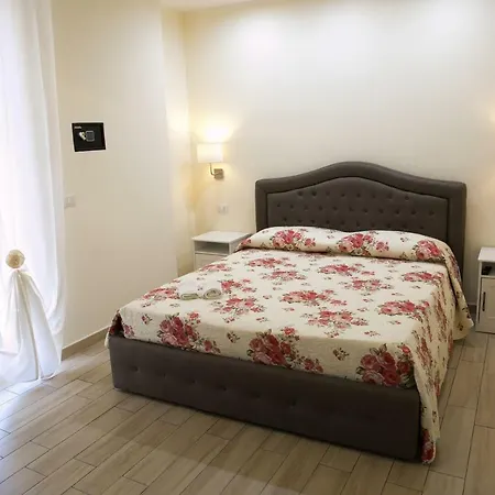 בית הארחה Ludovica 4*